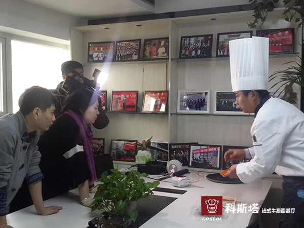 北京电视台携手科斯塔牛排解读法式牛排西餐“盛宴”！(图2)